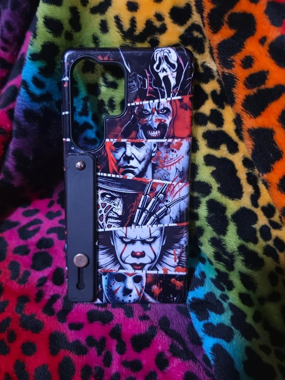 Samsung S25 Ultra Horror Icons Graphic Phone Case with Kickstand - Black & Red